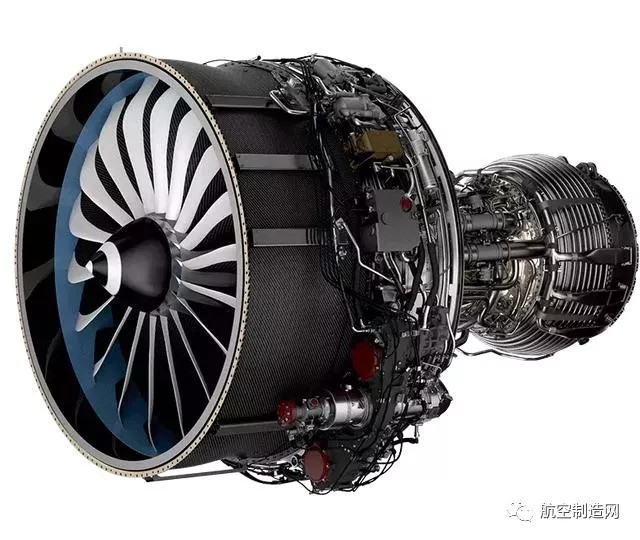 阿聯(lián)酋訂購(gòu)客機(jī)_阿聯(lián)酋客機(jī)體驗(yàn)777_噴氣式客機(jī)和普通客機(jī)