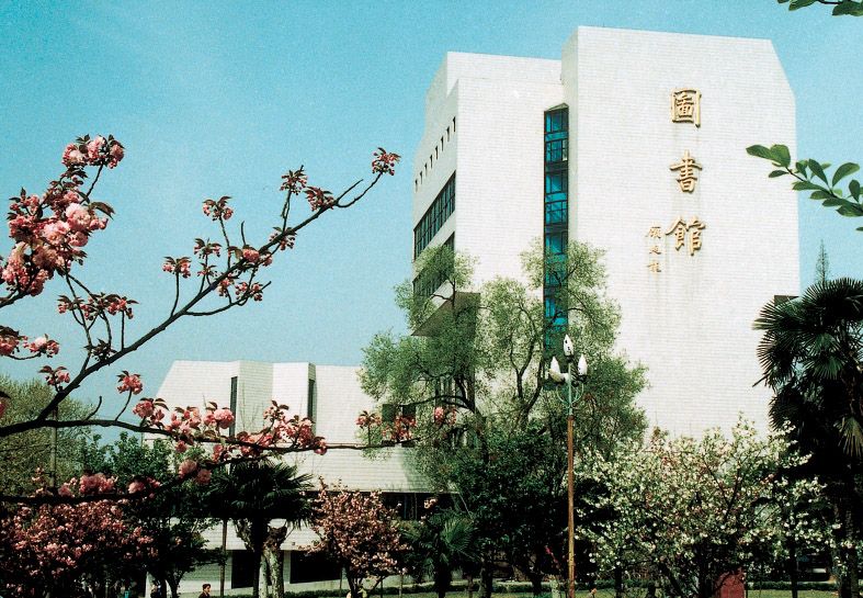安徽工業(yè)大學(xué)是幾本_安徽工業(yè)大學(xué)咋樣_安徽工業(yè)大學(xué)算上重點(diǎn)一本嗎