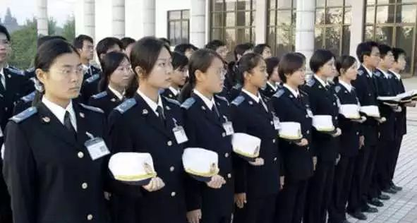 這所上海二本大學：分數線超一本，很多學生放棄西部211！
