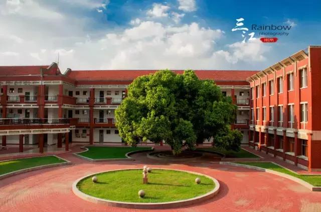 三江學(xué)院是怎么樣貴族學(xué)校嗎？學(xué)費(fèi)多少？外界評(píng)價(jià)如何值得上嗎？