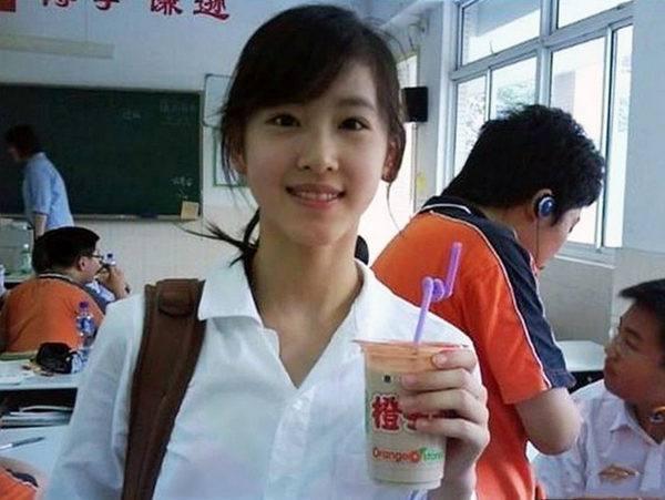人大校花康逸琨簡歷_人大校花康逸琨_人大校花康逸琨素顏