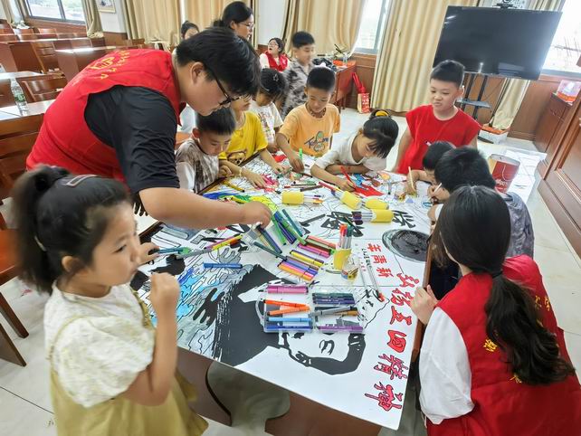 滁州技術學院_滁州職業技術學院 少先隊實踐營 團團帶隊