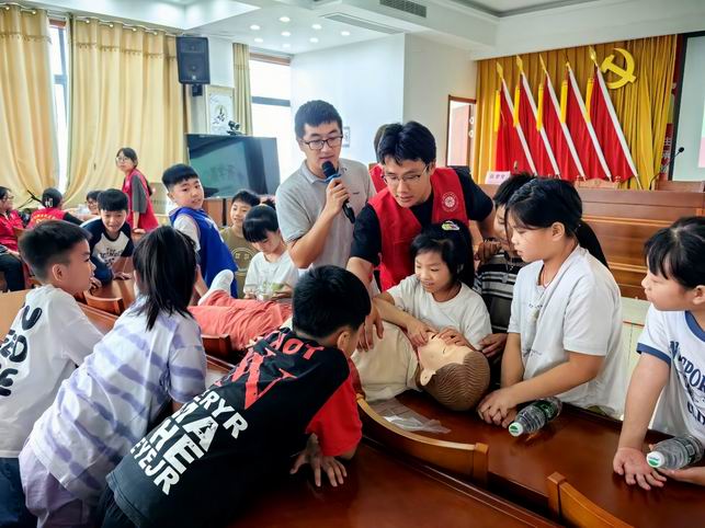 滁州職業技術學院 少先隊實踐營 團團帶隊_滁州技術學院