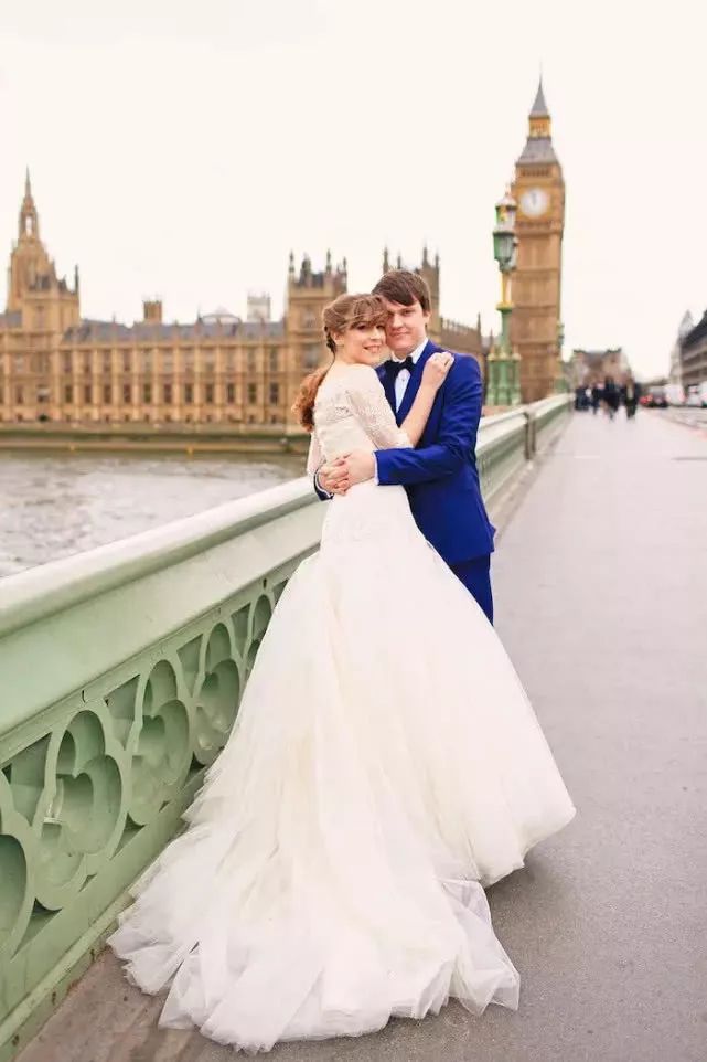 大本鐘修繕工程_大本鐘皇家藍(lán)表盤(pán)翻新_英國(guó)大本鐘時(shí)隔5年再敲響